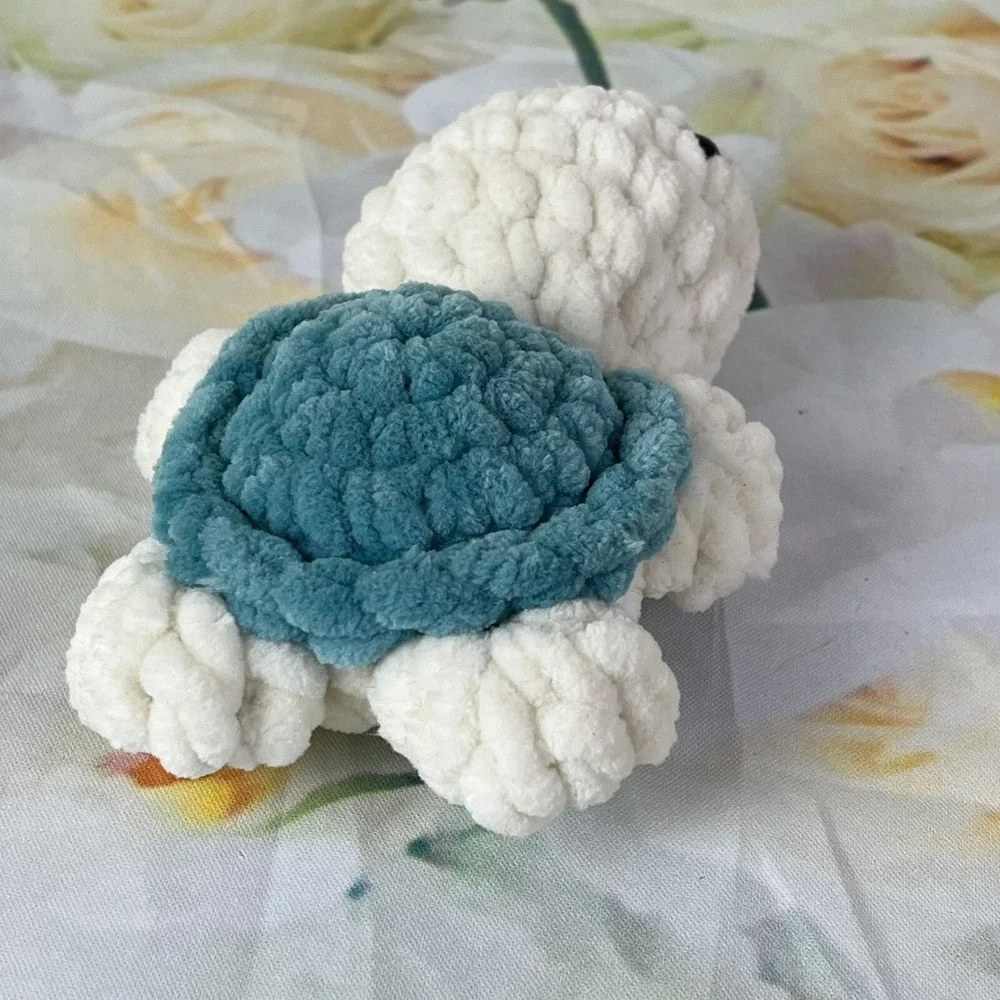Crochet Mini Turtle Hand-made Plush Stuffy Animal Soft Yarn Sea Life Baby Green